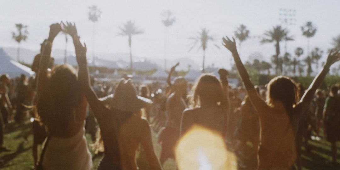 11 Stagecoach Festival Outfit Ideas to Copy - Sunlit Funlit Country Concert Tees