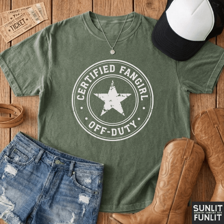 Certified Fangirl - Off Duty Tee