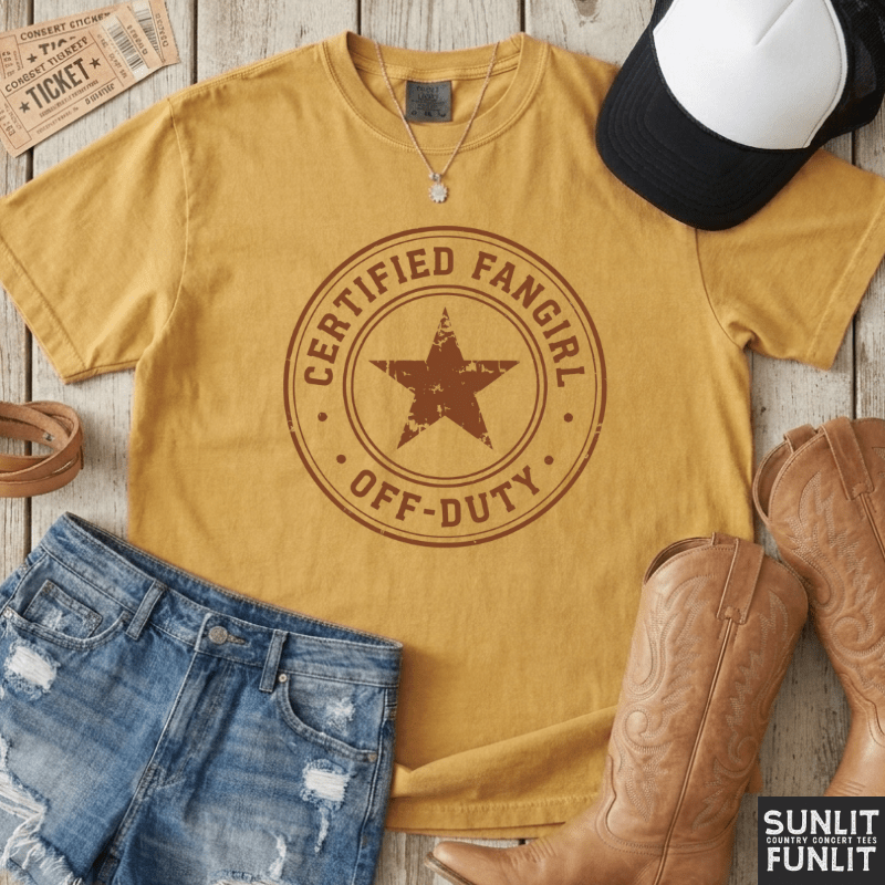 Certified Fangirl - Off Duty Tee