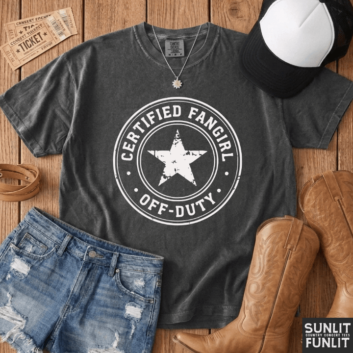 Certified Fangirl - Off Duty Tee
