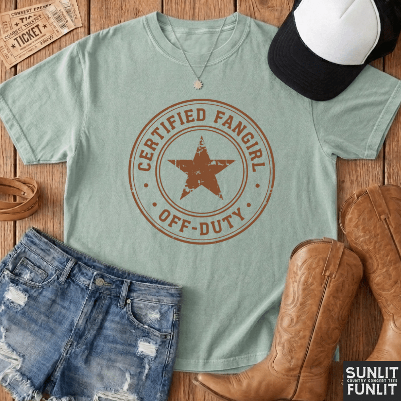 Certified Fangirl - Off Duty Tee