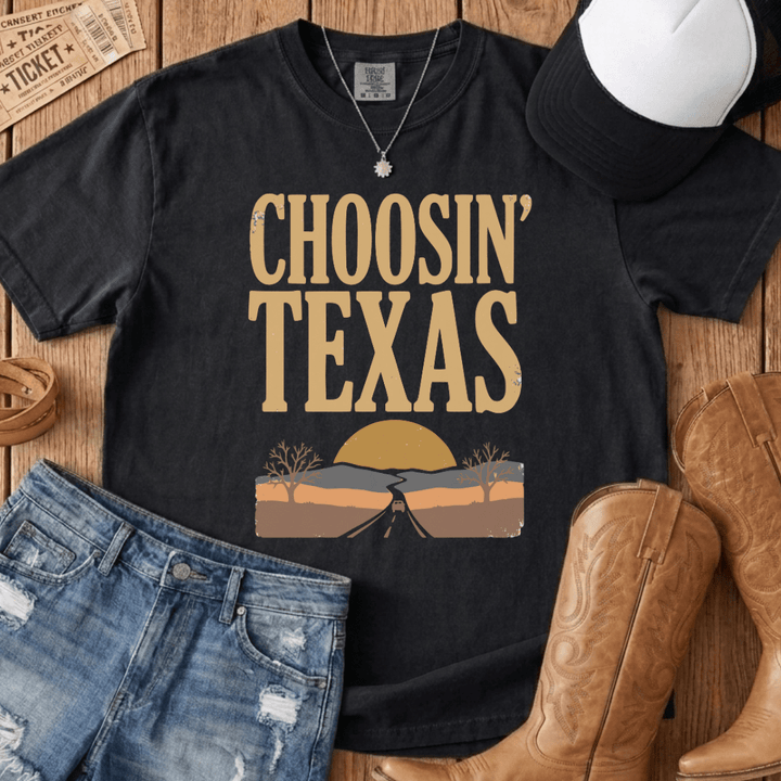 Choosin' Texas Sunset Road Tee