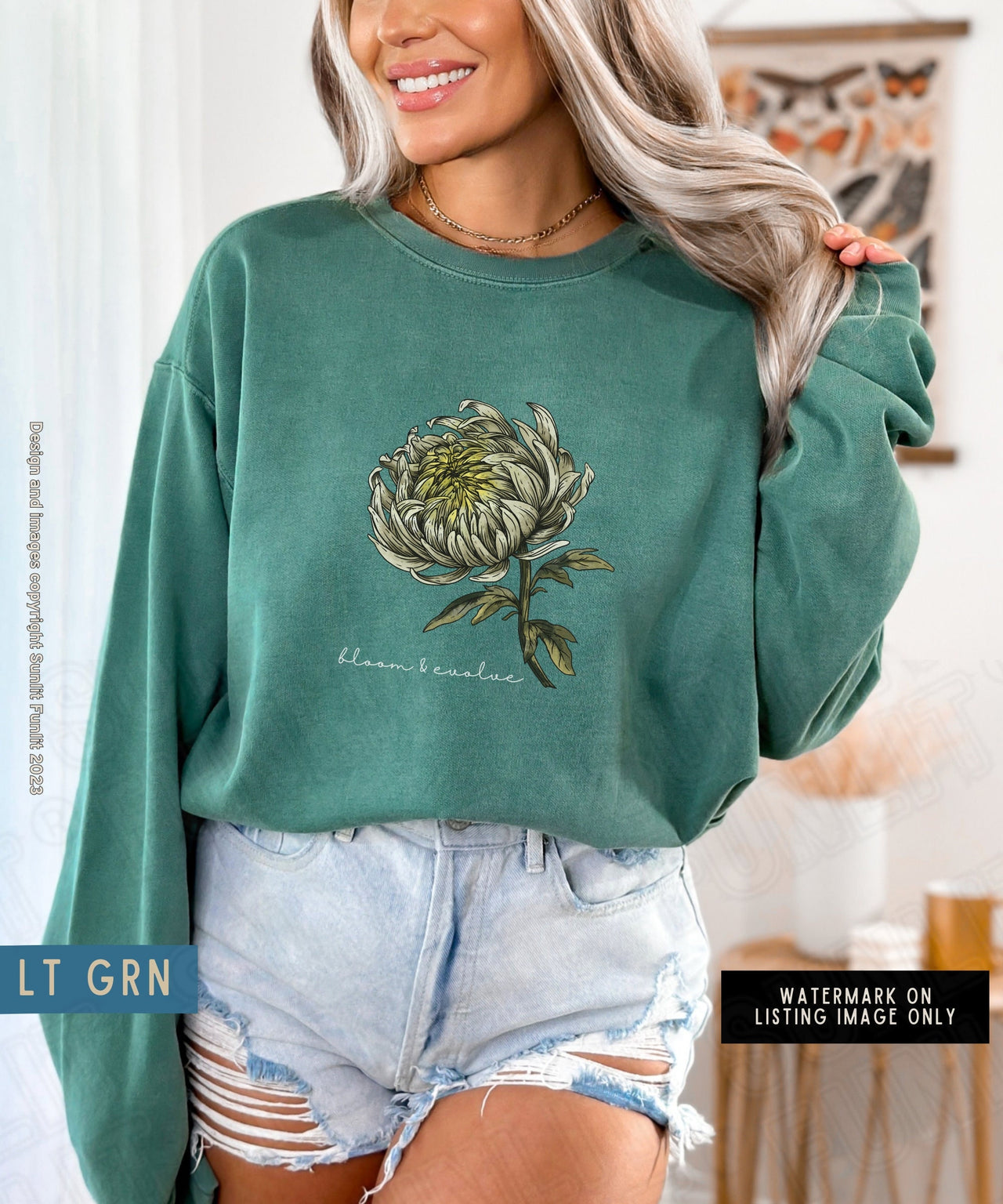 November Birth Flower Sweater, Comfort Colors Floral Sweatshirt, Minimalist Vintage Chrysanthemum Shirt, Birth Month Flower Birthday Gift - SunlitFunlit