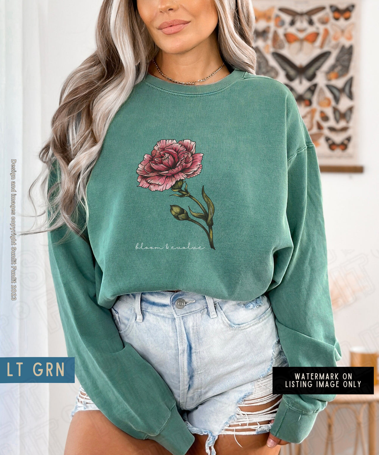 January Birth Flower Sweater, Comfort Colors Floral Sweatshirt, Minimalist Vintage Carnation Shirt, Birth Month Flower, Jan Birthday Gift - SunlitFunlit