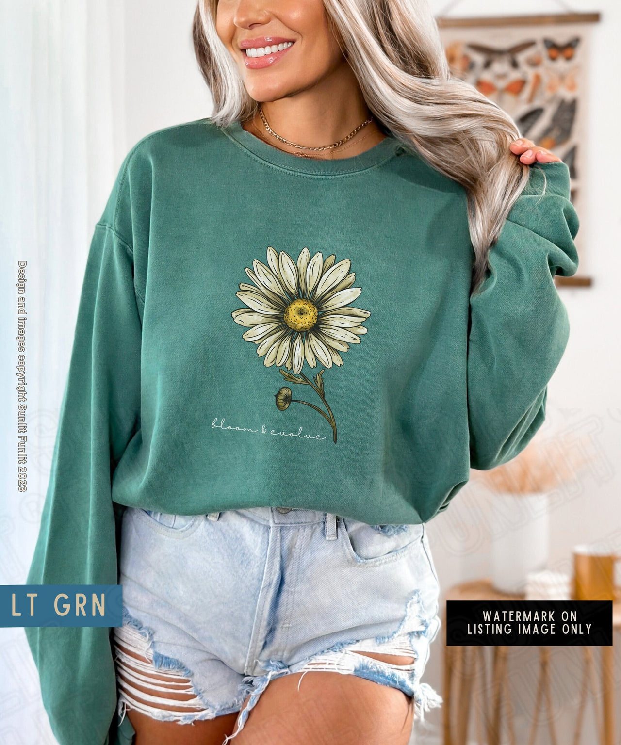 April Birth Flower Sweater, Comfort Colors Floral Sweatshirt, Minimalist Vintage Daisy Shirt, Birth Month Flower Birthday Gift Bloom Sweater - SunlitFunlit