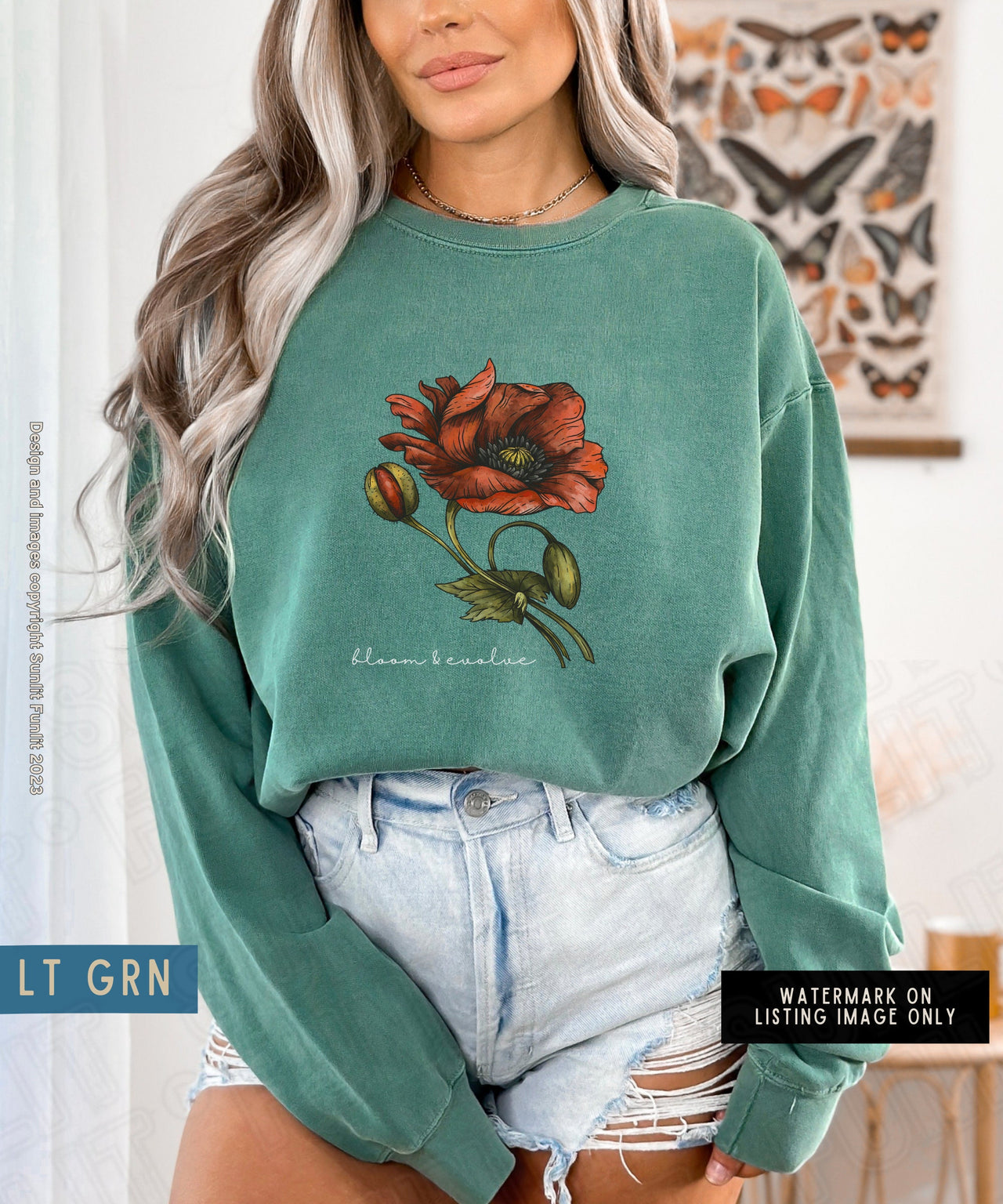 August Birth Flower Sweater, Comfort Colors Floral Sweatshirt, Minimalist Vintage Poppy Shirt, Birth Month Flower Birthday Gift Bloom Tee - SunlitFunlit