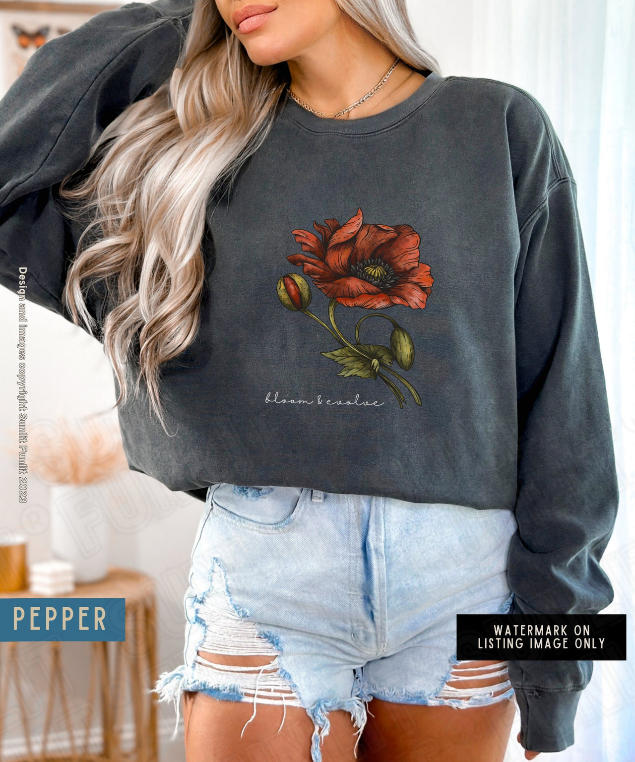 August Birth Flower Sweater, Comfort Colors Floral Sweatshirt, Minimalist Vintage Poppy Shirt, Birth Month Flower Birthday Gift Bloom Tee - SunlitFunlit