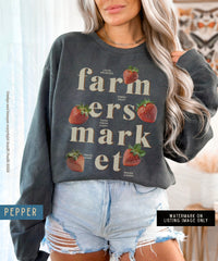 Thumbnail for Comfort Colors Strawberry Sweatshirt, Womens Tshirts Strawberry Clothes, Cute Aesthetic Strawberry Print Cottagecore Sweater Farmers Market - SunlitFunlit