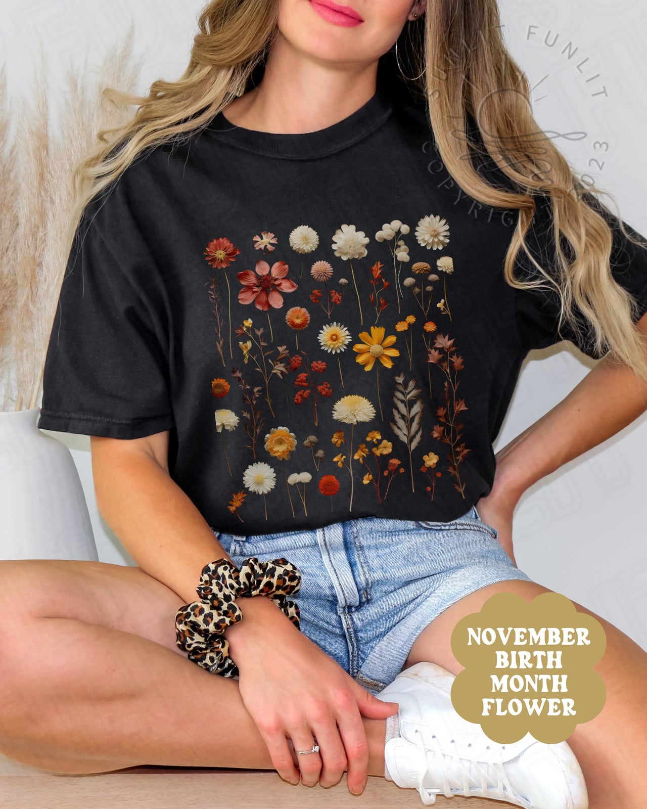 Pressed Flower TShirt, Comfort Colors Wildflowers Shirt, Fall Nature Lover Gift, Chrysanthemum Cottage Core Clothes, Granola Girl Aesthetic - SunlitFunlit