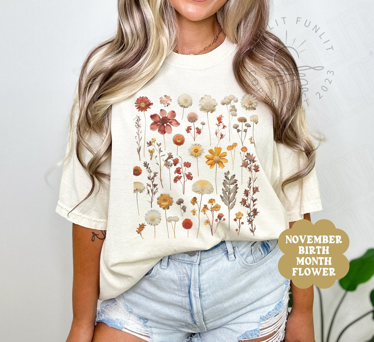 Pressed Flower TShirt, Comfort Colors Wildflowers Shirt, Fall Nature Lover Gift, Chrysanthemum Cottage Core Clothes, Granola Girl Aesthetic - SunlitFunlit