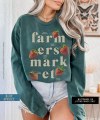 Thumbnail for Comfort Colors Strawberry Sweatshirt, Womens Tshirts Strawberry Clothes, Cute Aesthetic Strawberry Print Cottagecore Sweater Farmers Market - SunlitFunlit