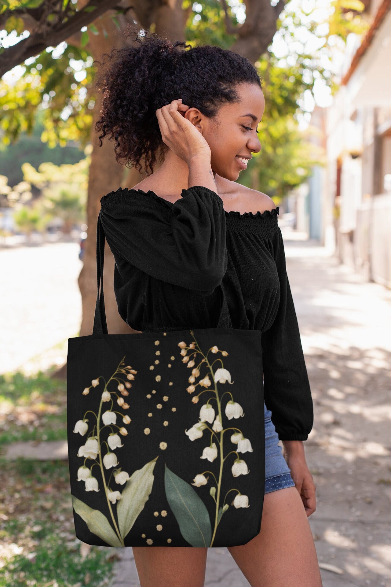 Birth Flower Tote Bag, May Birth Month Flower Gift, Lily of the Valley Pressed Flowers Totebag Aesthetics, Floral Cottage Core Granola Girl - SunlitFunlit